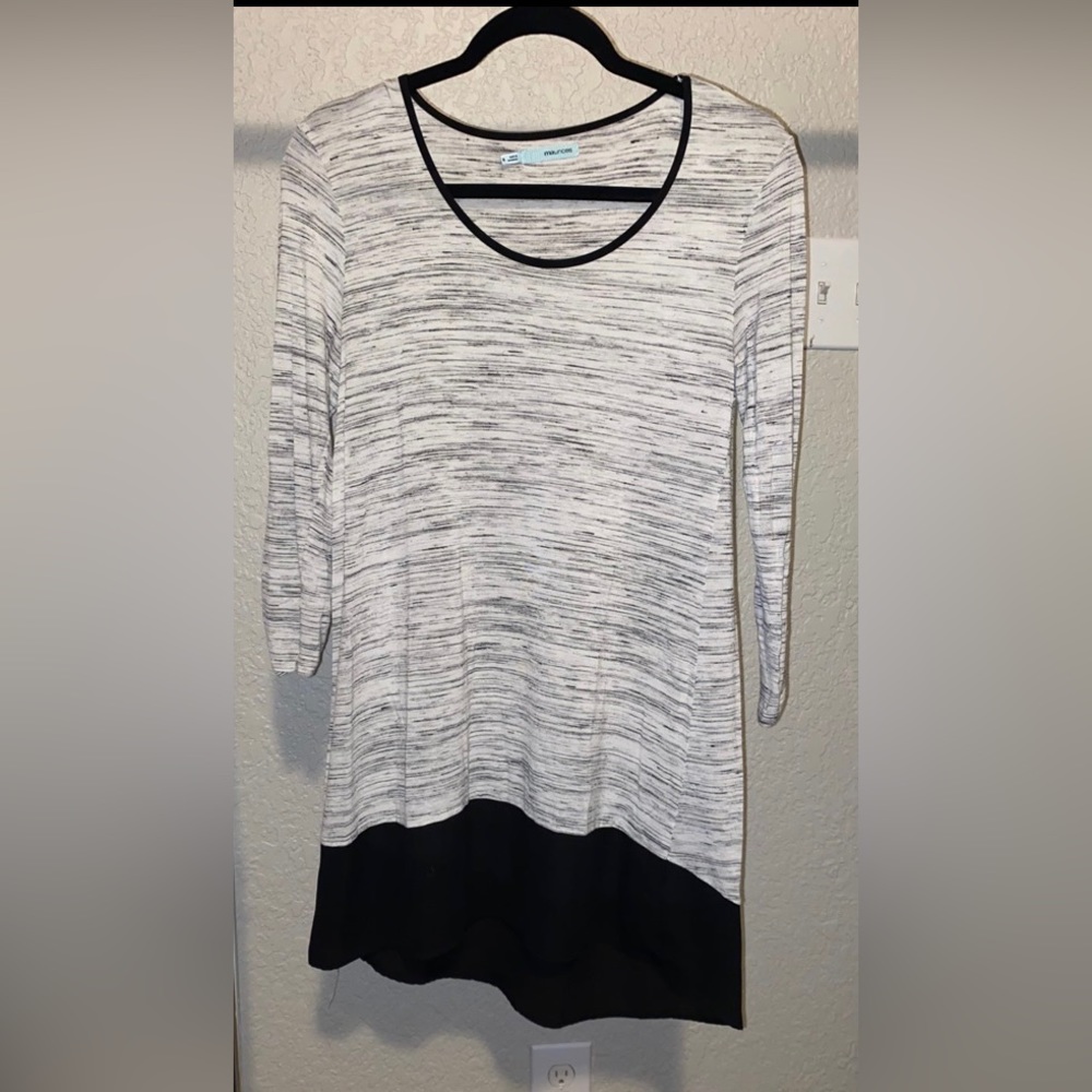 Spacedye tunic styled top size small